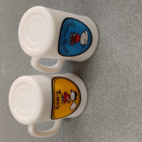 Charlie Brown and Lucy Mugs - Picture 5 of 7